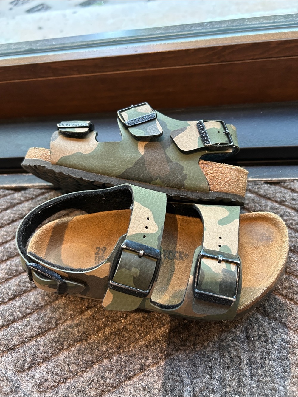 Birkenstock Kids Camo Double-Buckle Sandals - Green & Tan - Picture 5 of 6